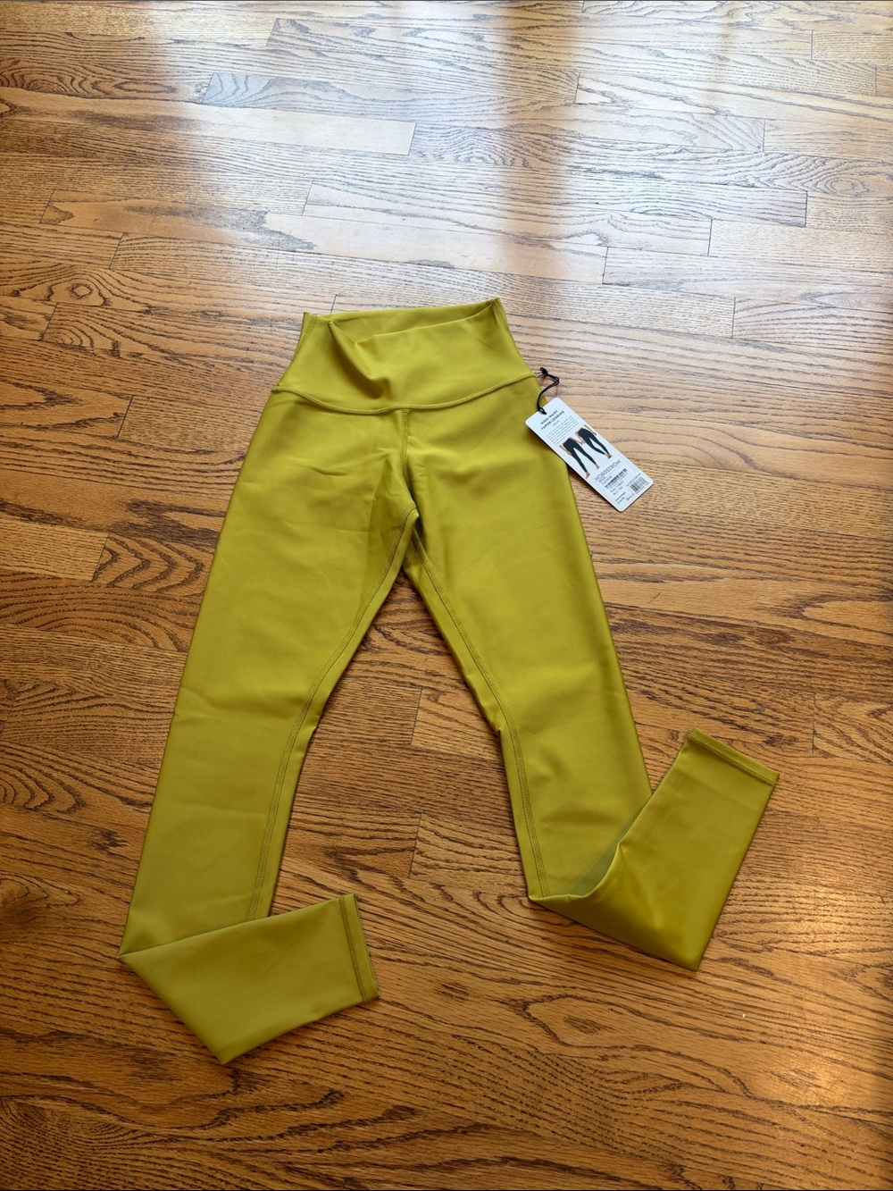 ALO Yoga Leggings NWT 🔥